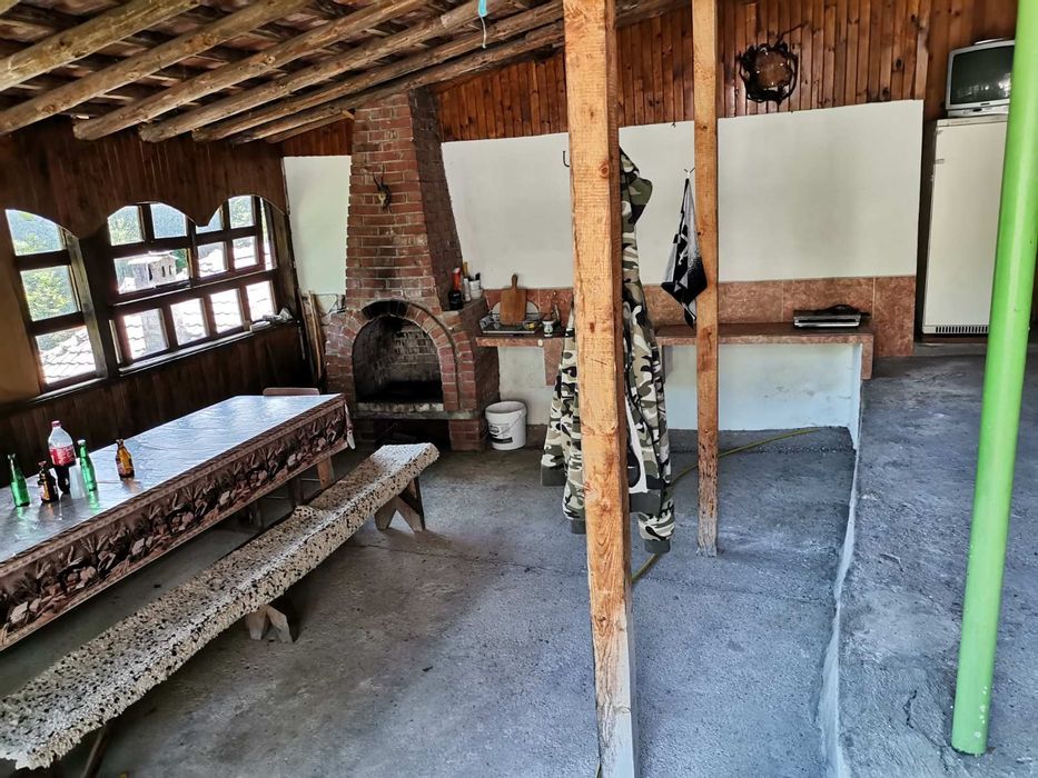 Продавам  три къщи в Сини връх - Чотрова  махала