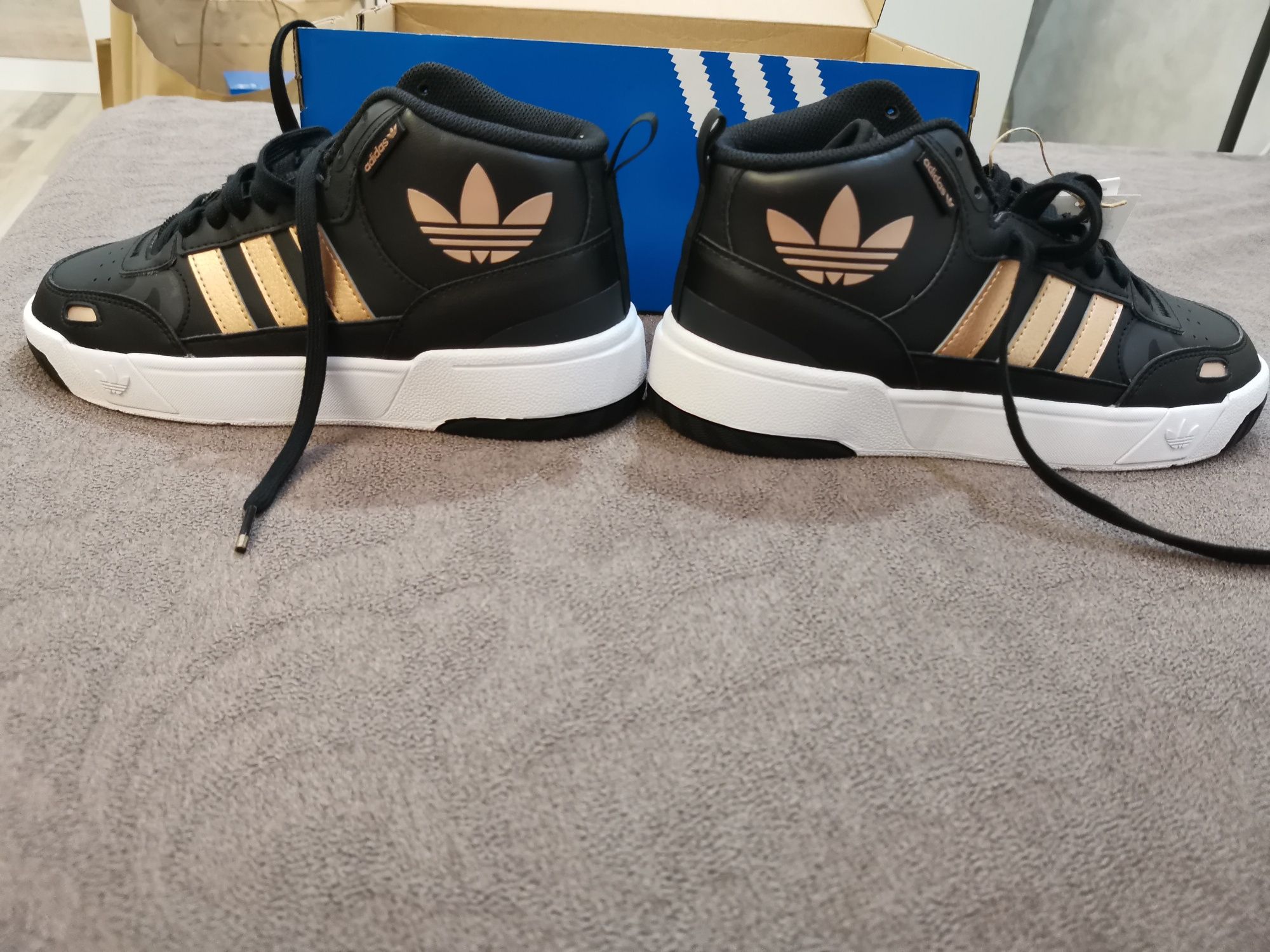 Adidas Post up w 40н