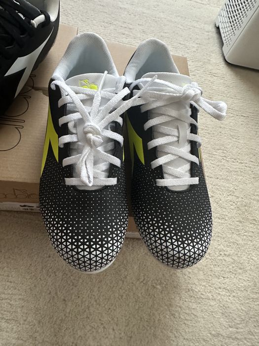 Детски футболни обувки бутонки diadora 36 и 36 1/2 номер