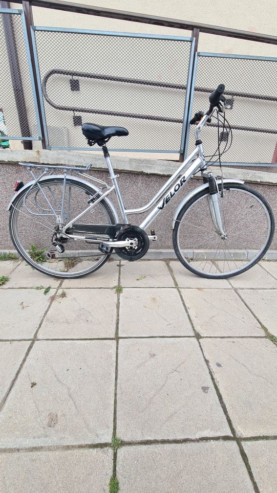 Алуминиев градски велоспед VELOR 28"цола