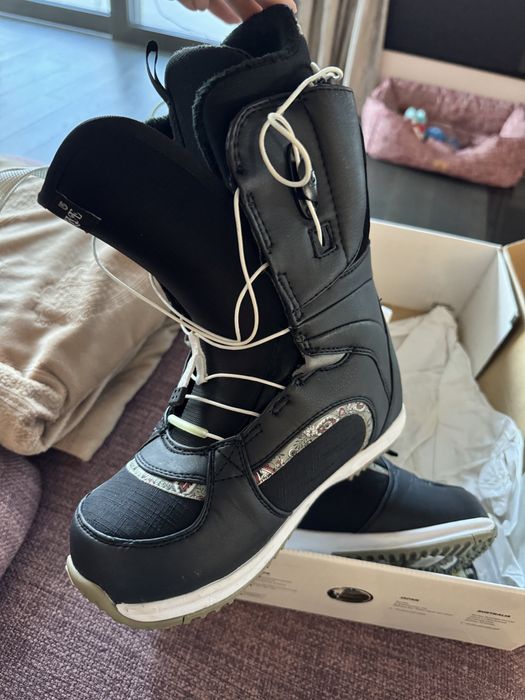 Vând Boots Burton snowboard
