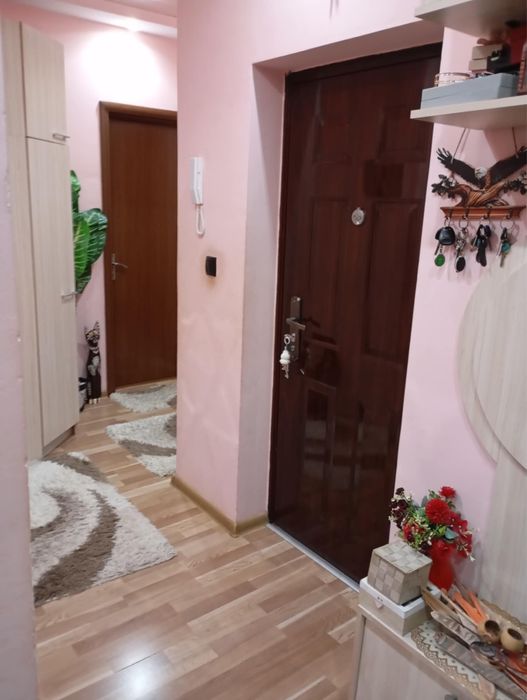 Тристаен апартамент с подземен гараж