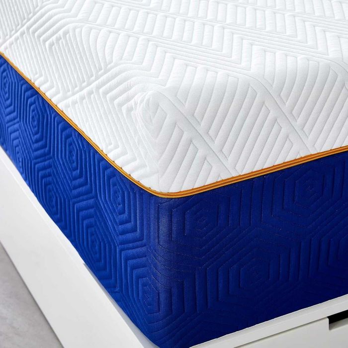 Saltea Nouă 140 x 190 x 25 -duritate medie- ergonomică din spumă cu me