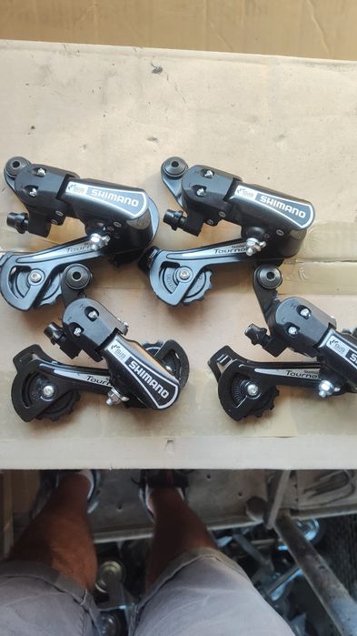 schimbatoare shimano, manete 3x7 viteze, șei confortabile