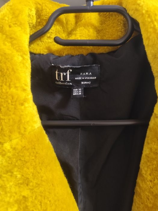 Palton blană artificială galben muștar Zara