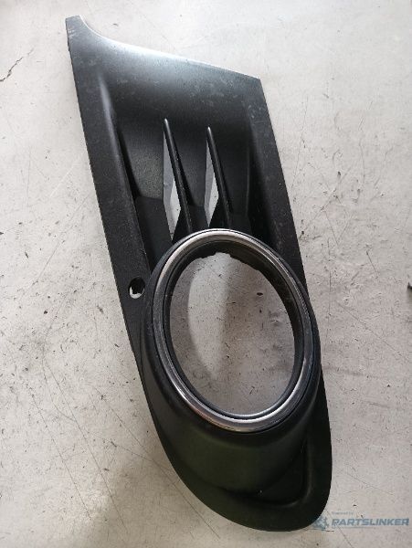 Grila proiector bara stanga fata VOLKSWAGEN GOLF VI (5K1) [ 2008 - 2013 ] OEM 5k0853665