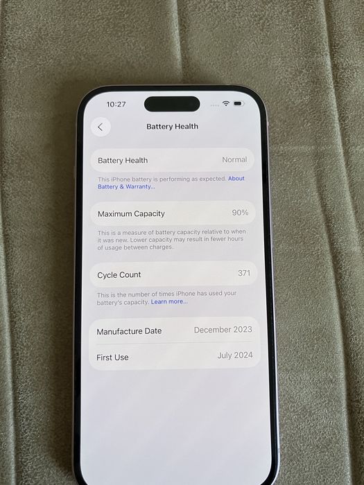 iPhone 15 90% battery Health 128GB
