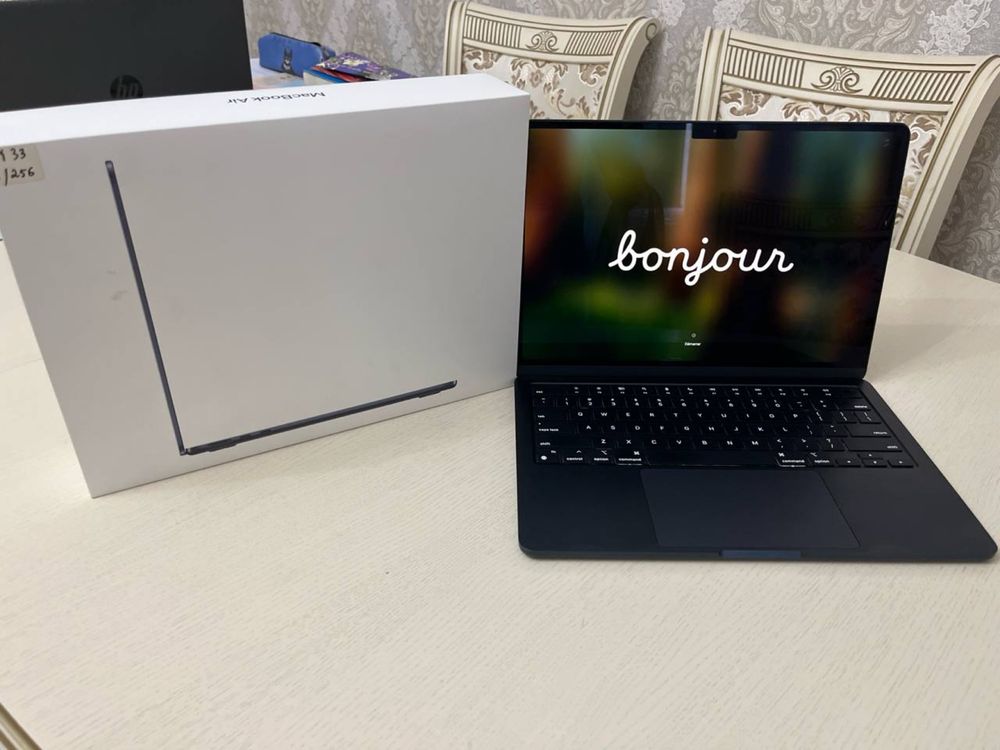 Macbook Air M2 256gb 100% АКБ