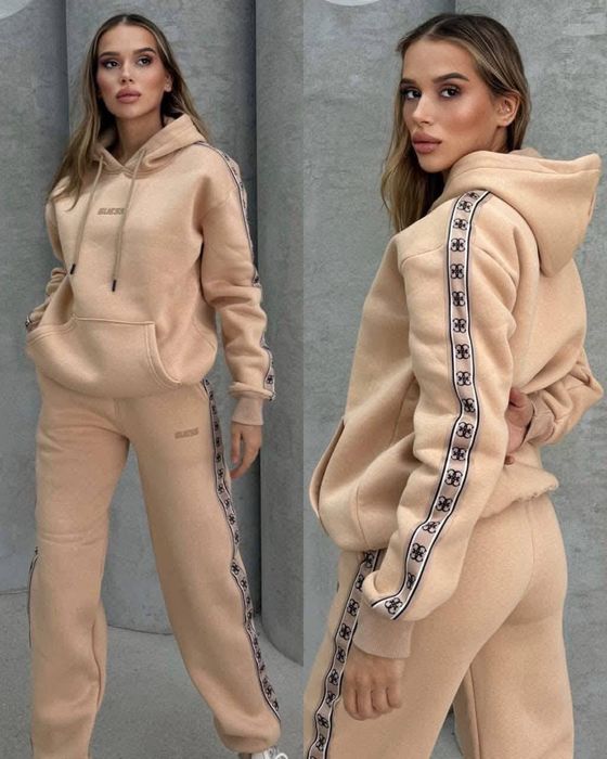 Нов модел дамски ватиран екип Adidas, Guess