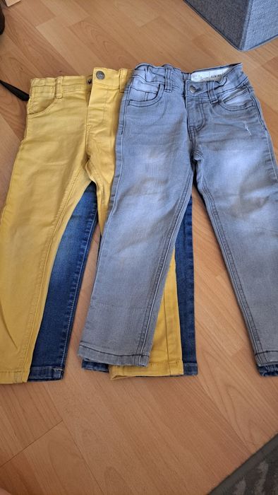 Lot pantaloni 3-4 ani
