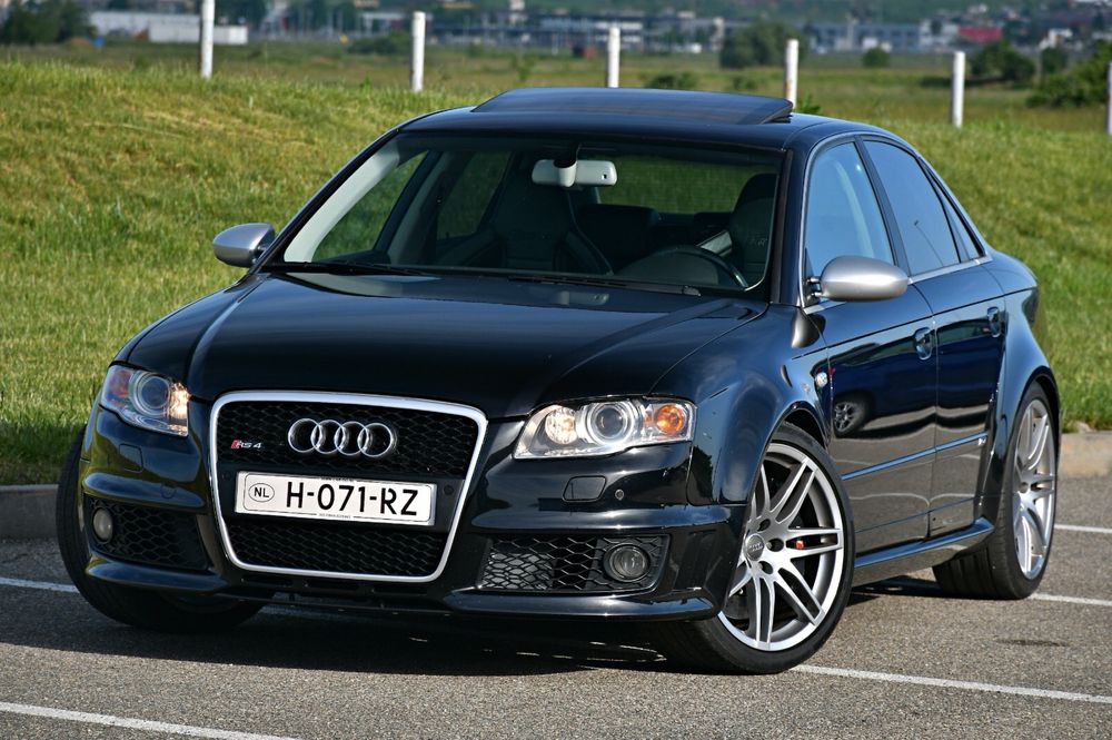 Audi RS4 - V8 FSI 414cp - 2006 + TVA Deductibil