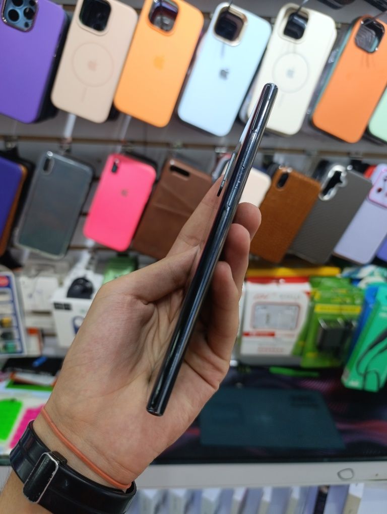 Samsung Note 10+ 12/512 ideal