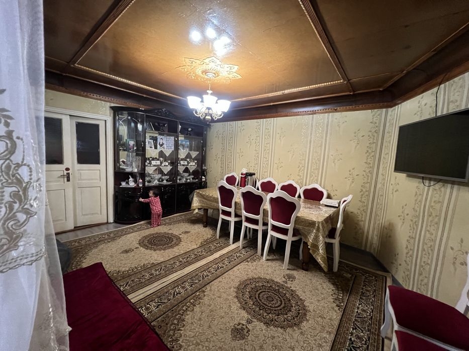 Uy sotiladi Samarqan Darvazada pachti 4 sotik