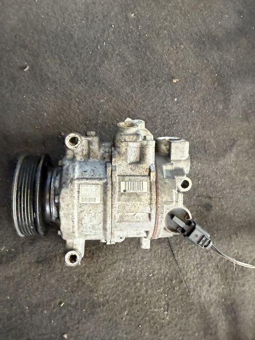 Компресор климатик Audi A4 A6 A5 A7 2.0TDI 2.0tfsi 3.0tdi 8k0260805
