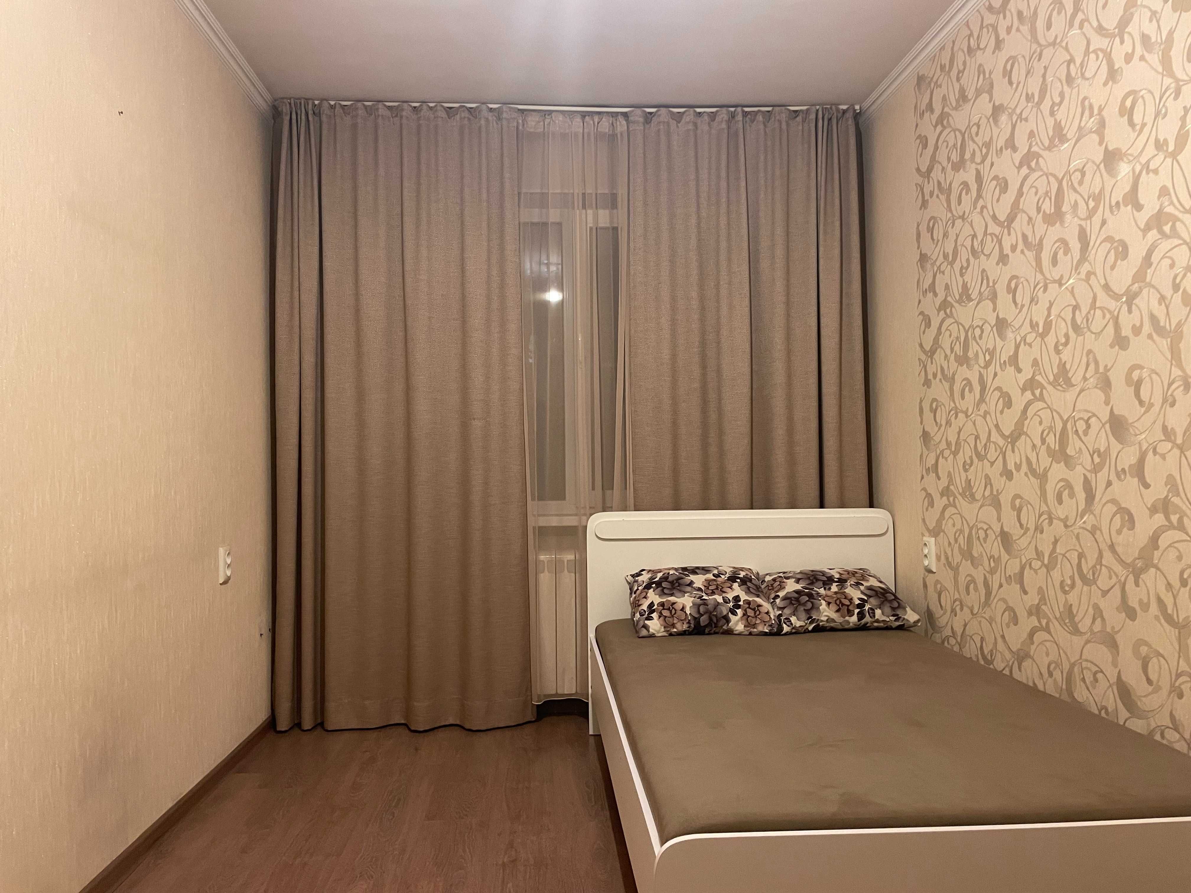 Сдаётся 2 ком. квартира в мкр.1 на Саина - Жубанова