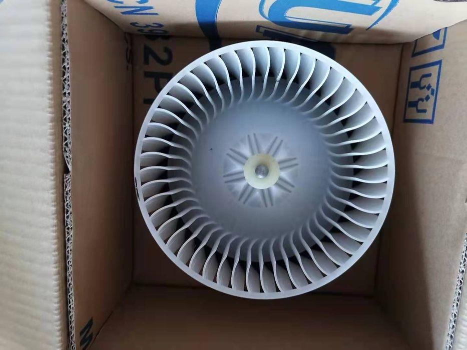 Моторчик печки расшерительный бочек