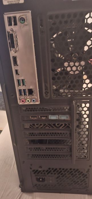 Gaming computer ryzen 5 3600x sus rx 5500xt