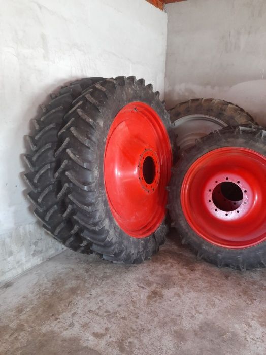 Roti Tehnologice inguste fixe reglabile pentru orice Tractor