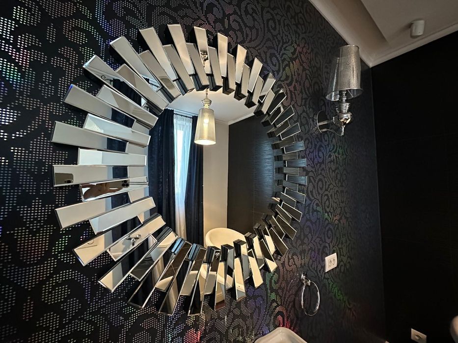 Oglinda decorativa moderna pt baie sau living