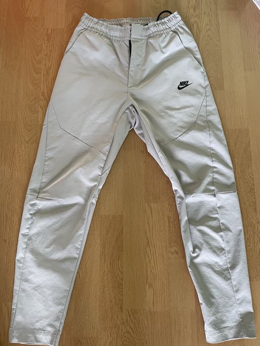Nike tech essentials pants