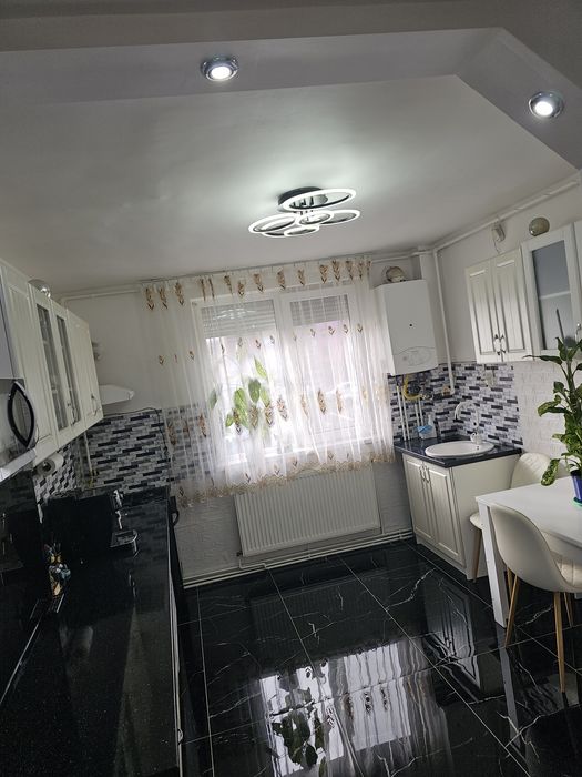 Apartament cu două camere!