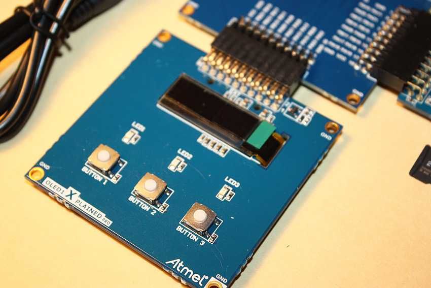 kit ATMEL 32-bit, SAM D21 + OLED1 + IO1 XPLAINED PRO (echiv. ARDUINO)