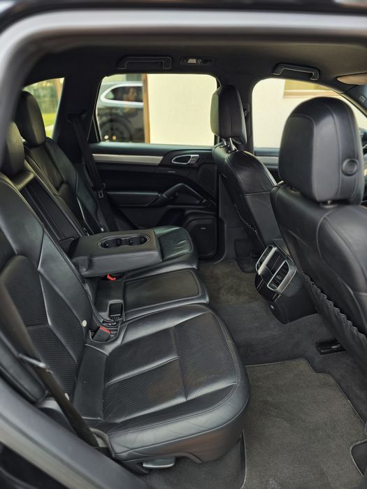 Porsche Cayenne  2013