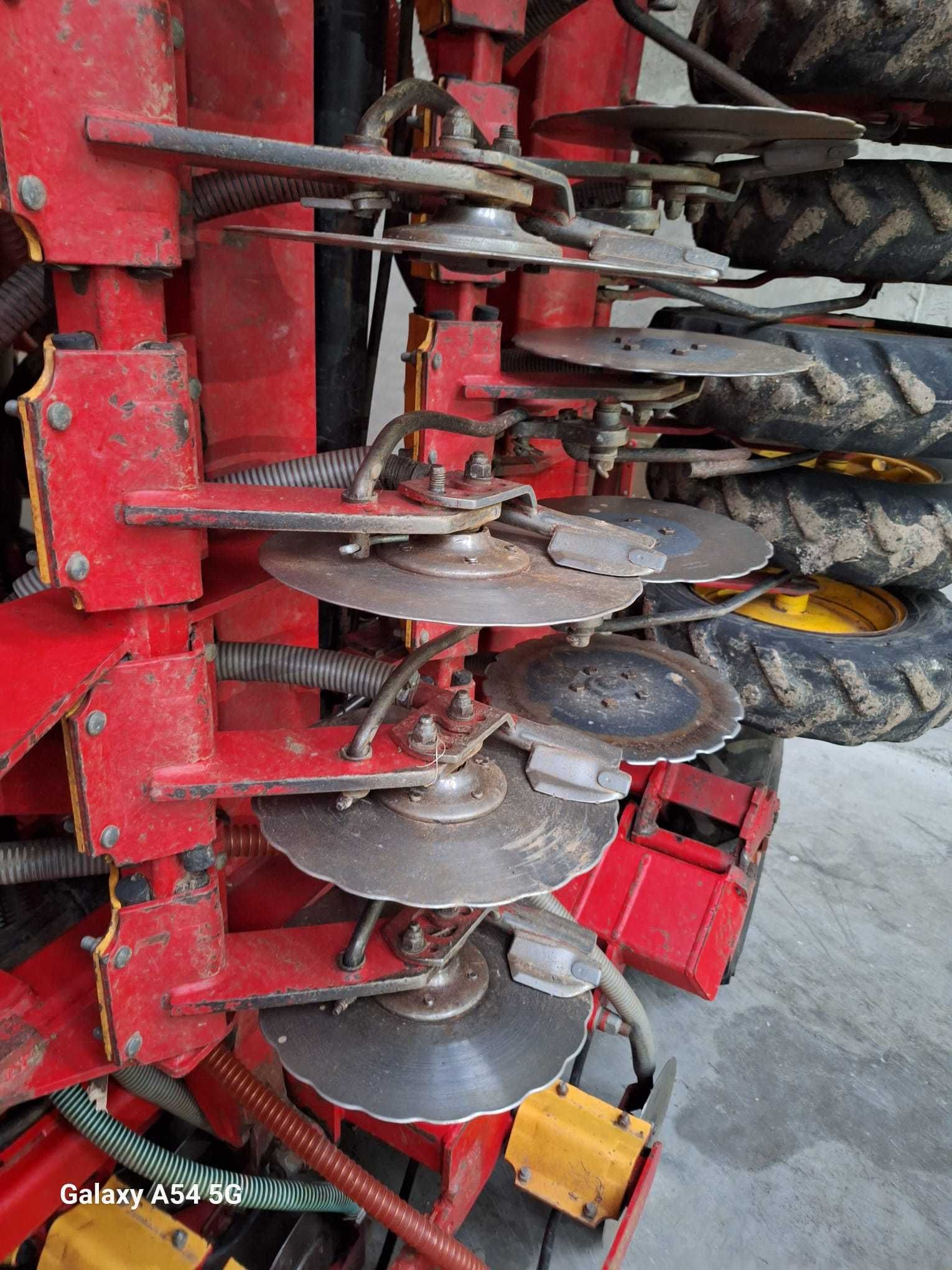 Semenatore Vaderstad Rapid 800