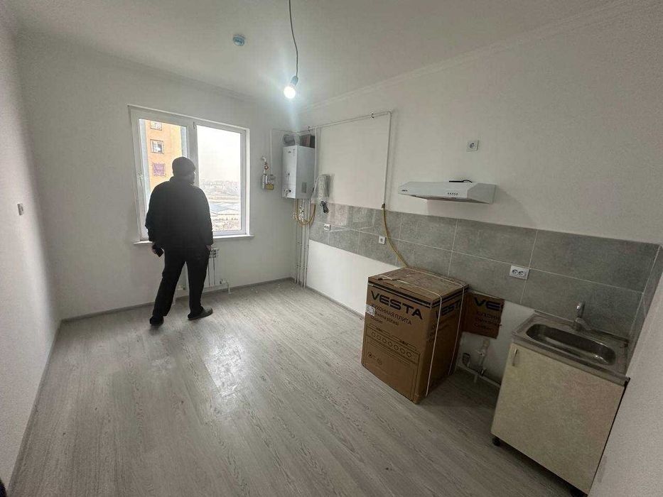 Yangihayotda arzon uy sotiladi.