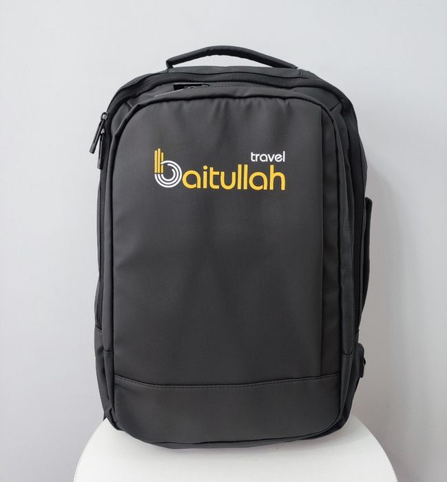 Рюкзак с нанесением логотипа. Брендирование