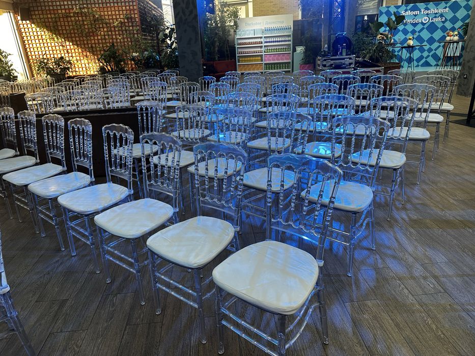 Prokat stul Prazrachni