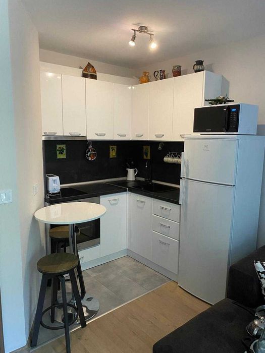 Дава се под наем Двустаен апартамент в Варна, Център - 68 кв.м за 700 € - Снимка #4