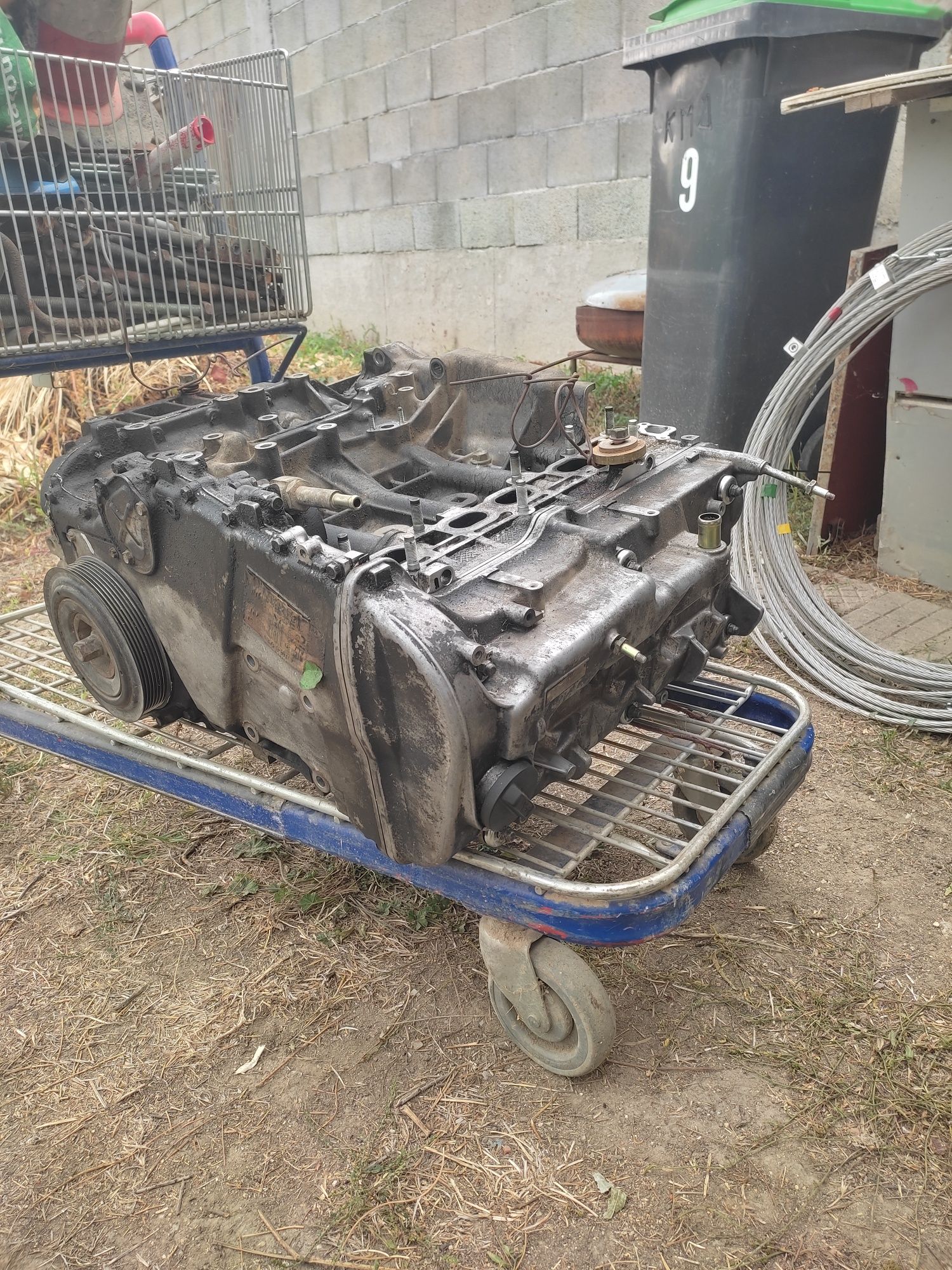 Продавам блок с глава за Honda CRV 2