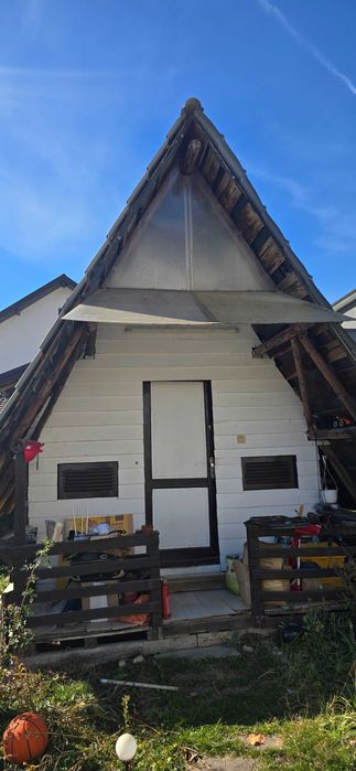 Magazie casuta gradina cabana