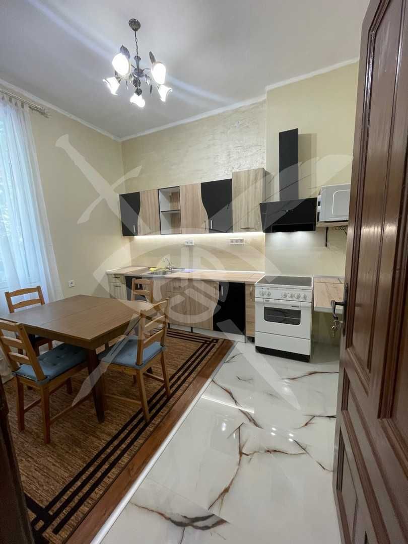 Тристаен апартамент в кв. Зона Б-18 № 175923