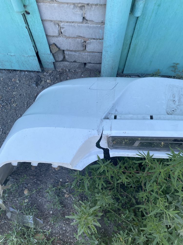 Продам бампер кобальт задний