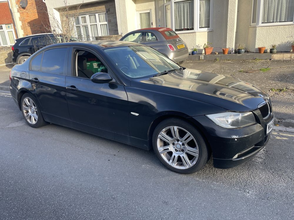 Dezmemvrez bmw 320D automat e90