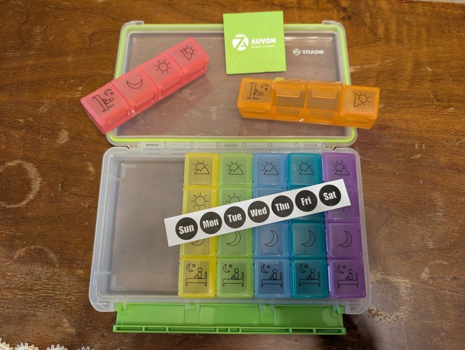 Кутия за хапчета за цяла седмица