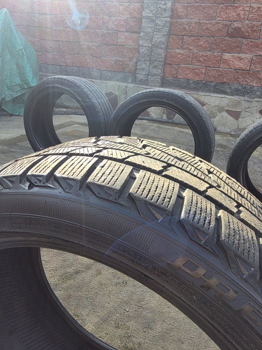 Резина r 18 б/у  зимняя