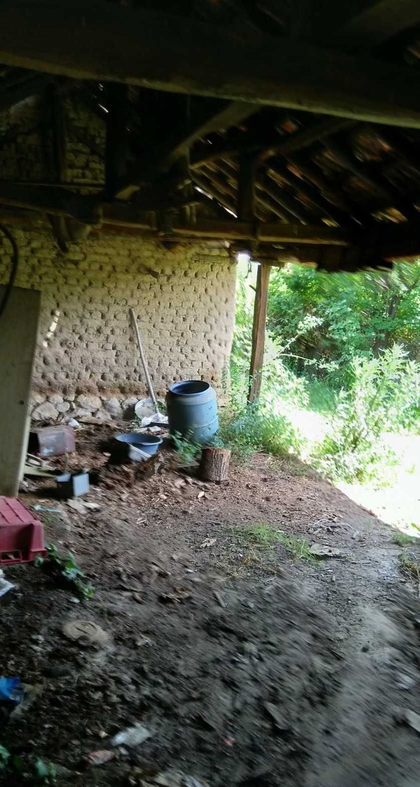 къща с двор с.Кръстевич