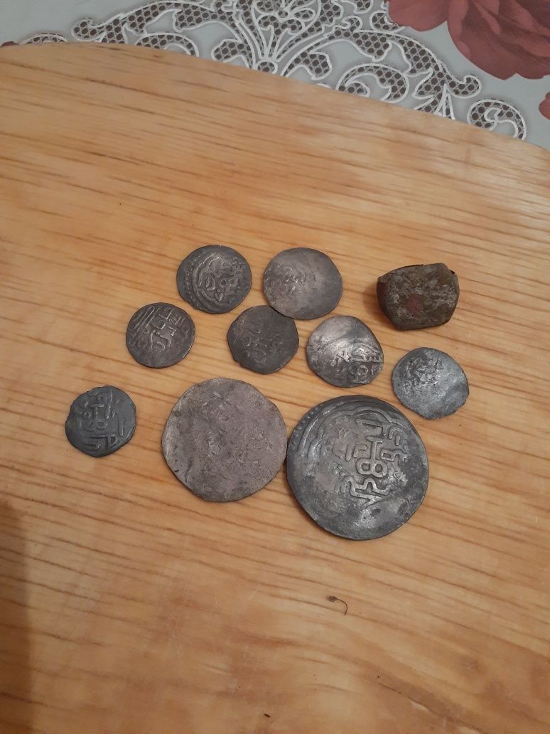 Старинные серебренные монеты казахстан чагатай все что на фото есть