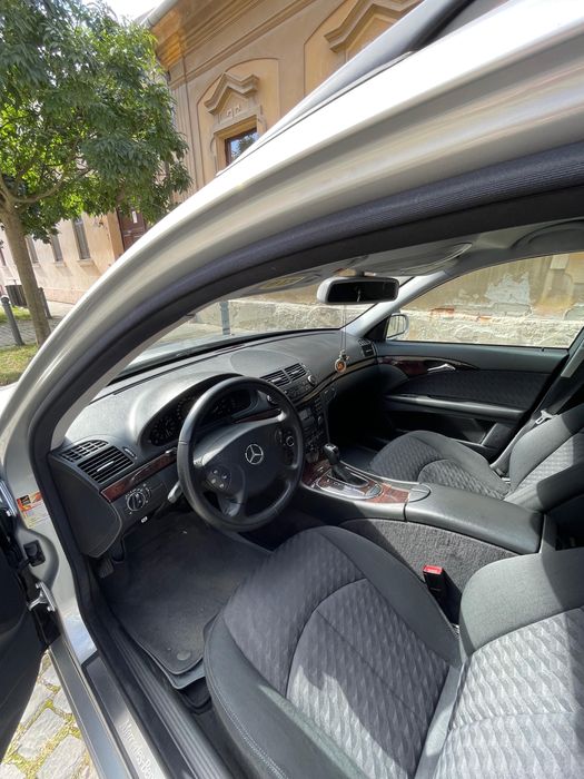 Mercedes  E 211 diesel cdi 220