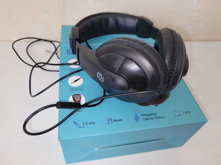 Наушники проводные Oklick HP-M211V