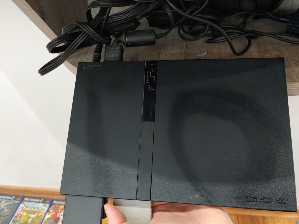 PlayStation 2. + 18 игри.