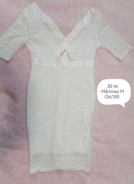 Vând rochițe purtate de cel mult 3 ori