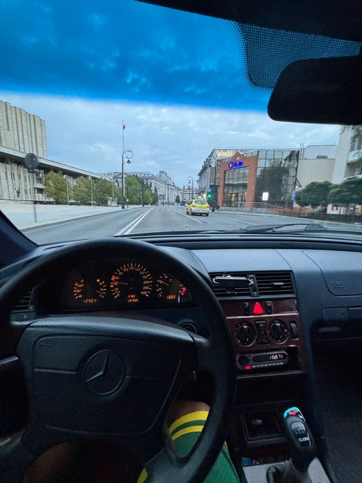 Mercedes w202 c180 an 1997