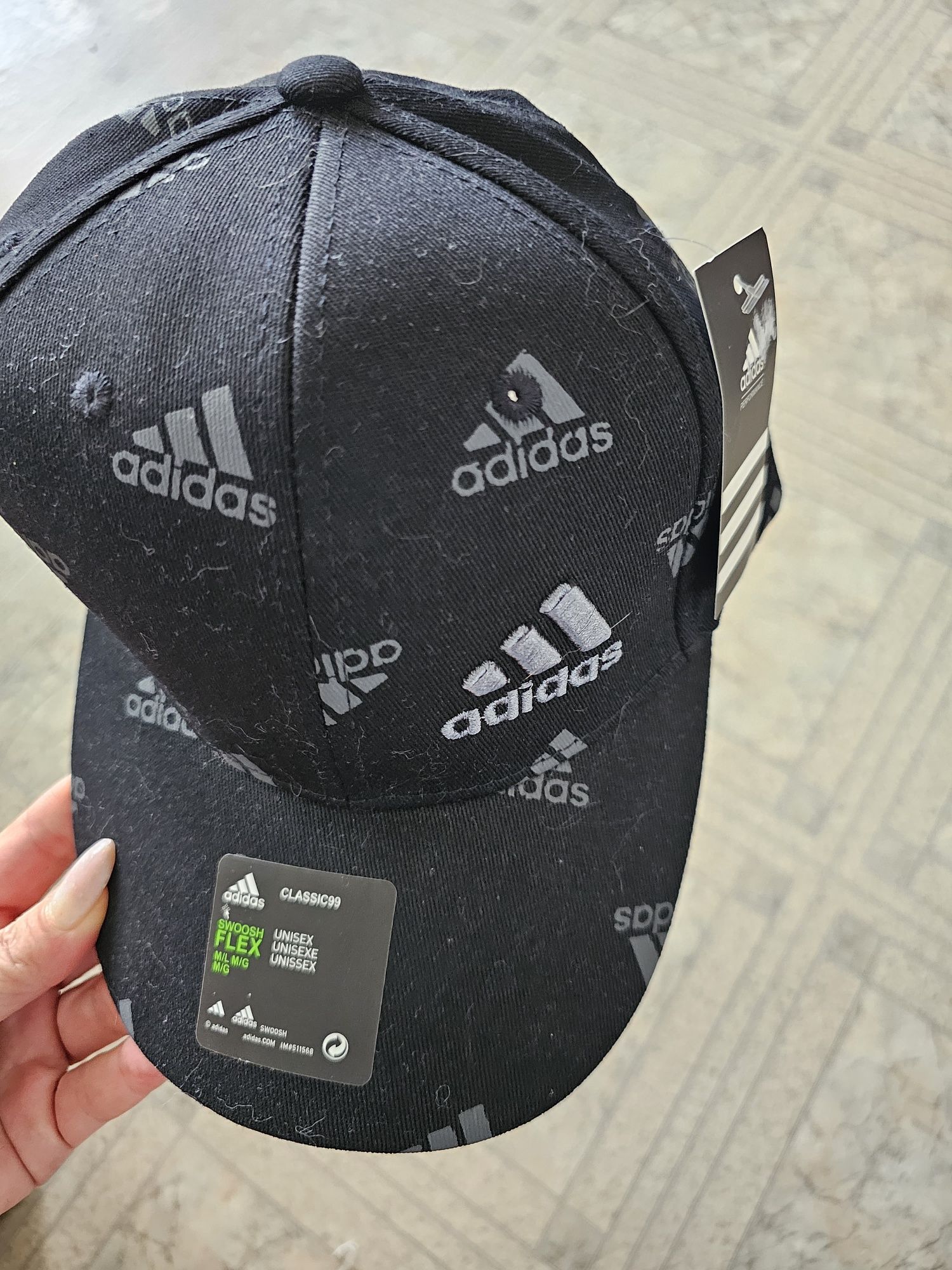 Шапка с козирка Nike