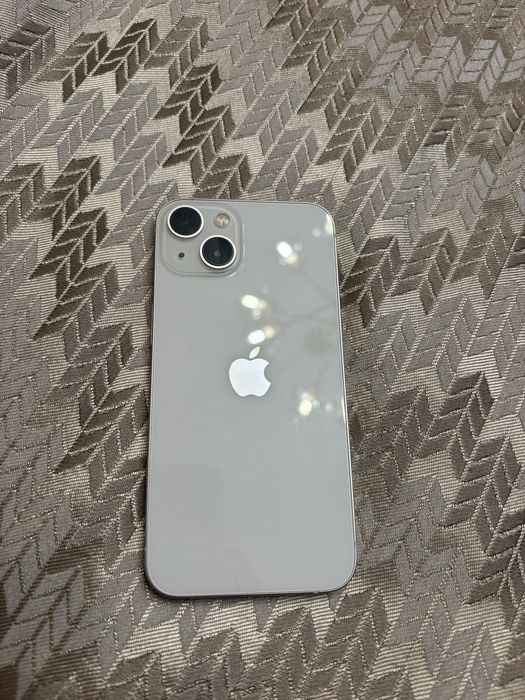 Продам айфон 13