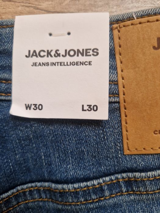 Мъжки тъмно сини дънки