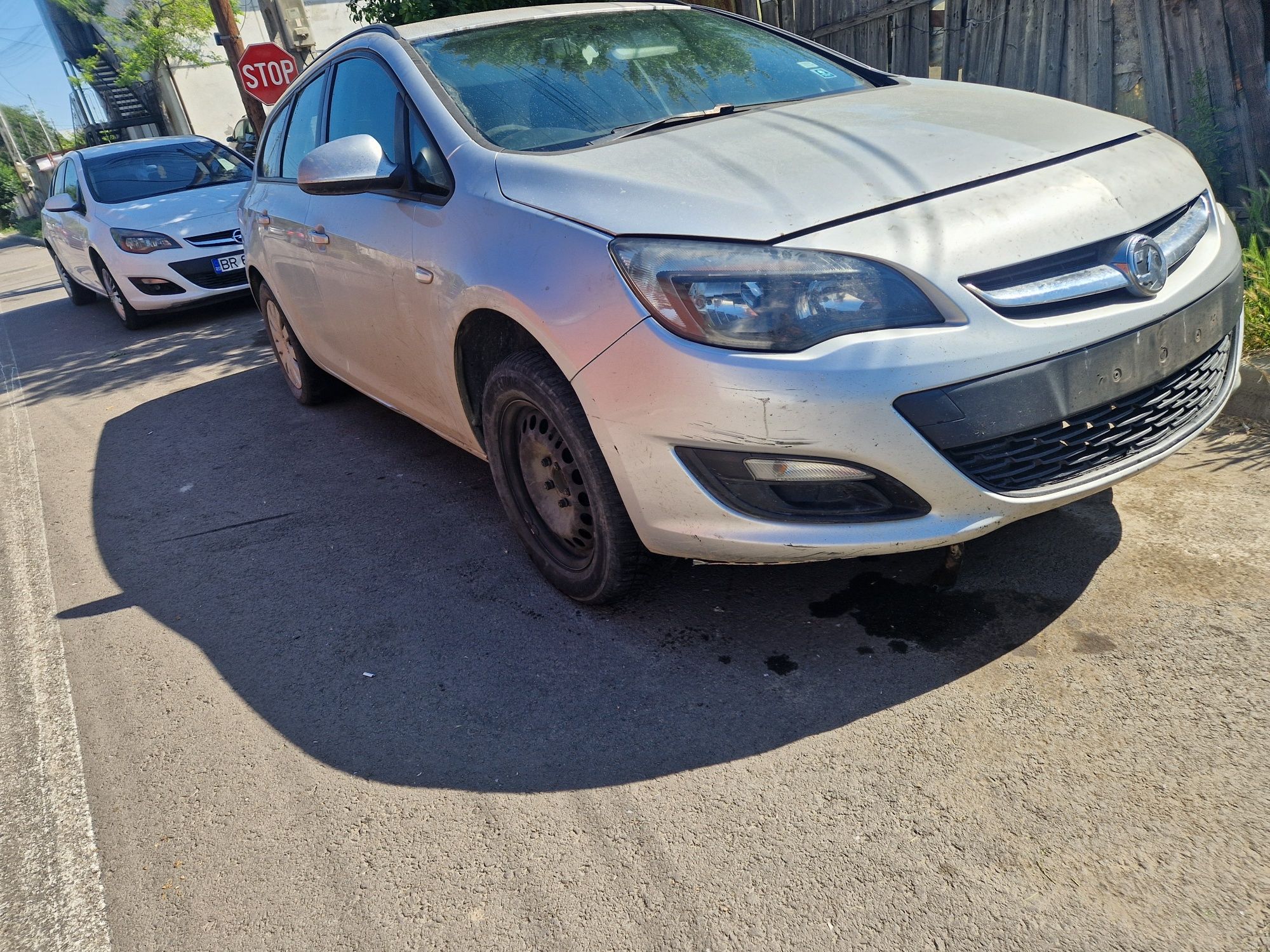 Dezmembrez astra J 1.7 DTS